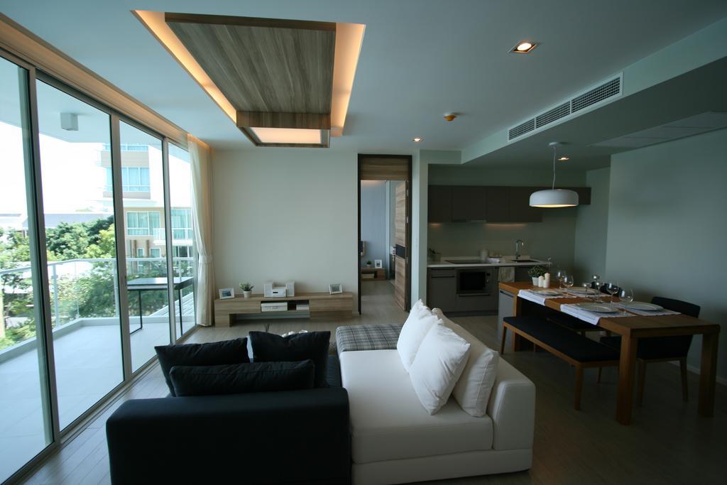 Luxury Beachfront Condo Хуахін Номер фото