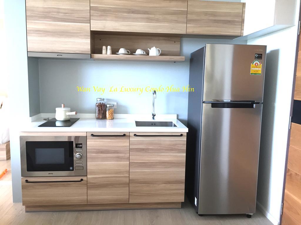 Luxury Beachfront Condo Хуахін Екстер'єр фото