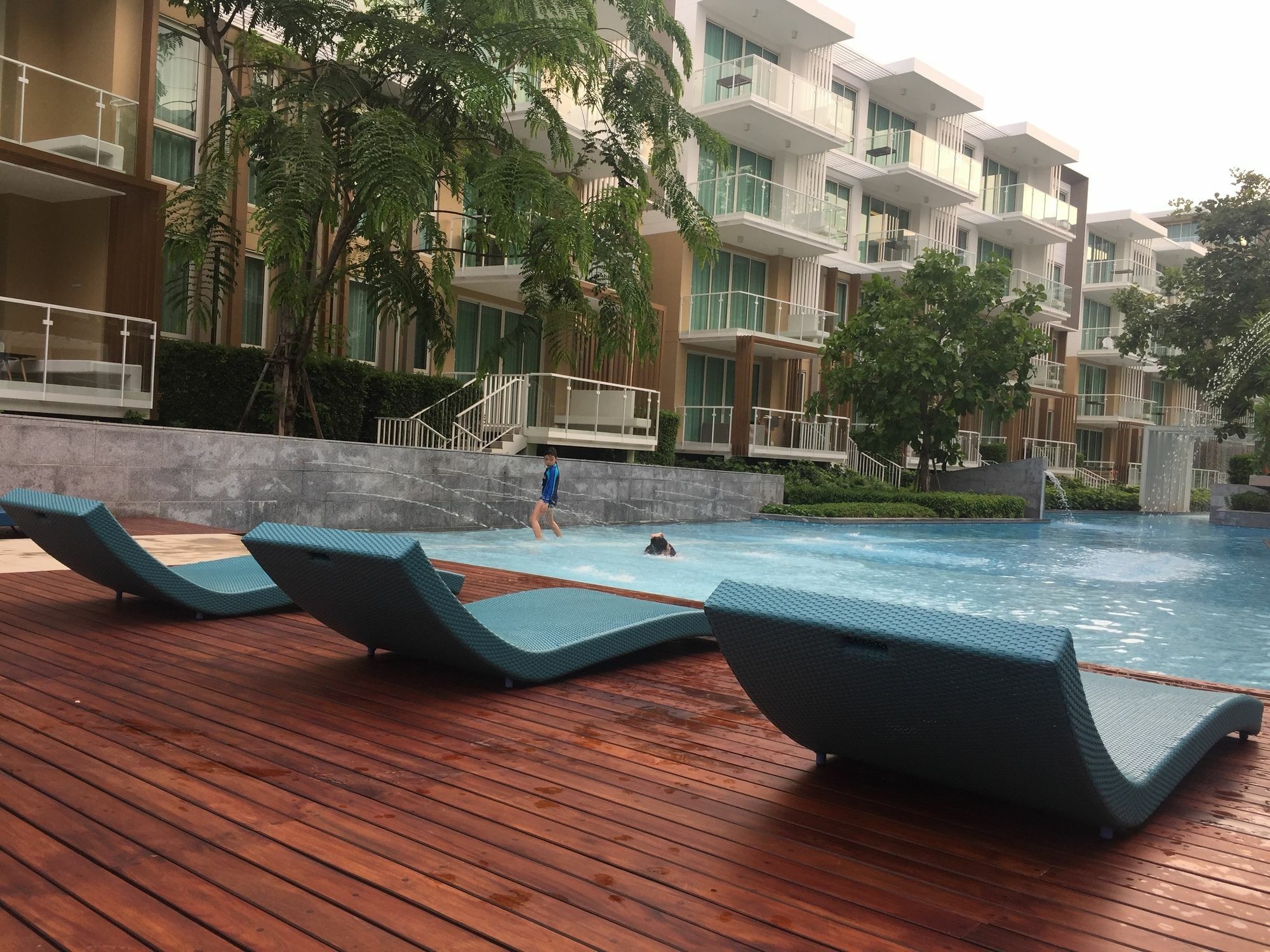 Luxury Beachfront Condo Хуахін Екстер'єр фото